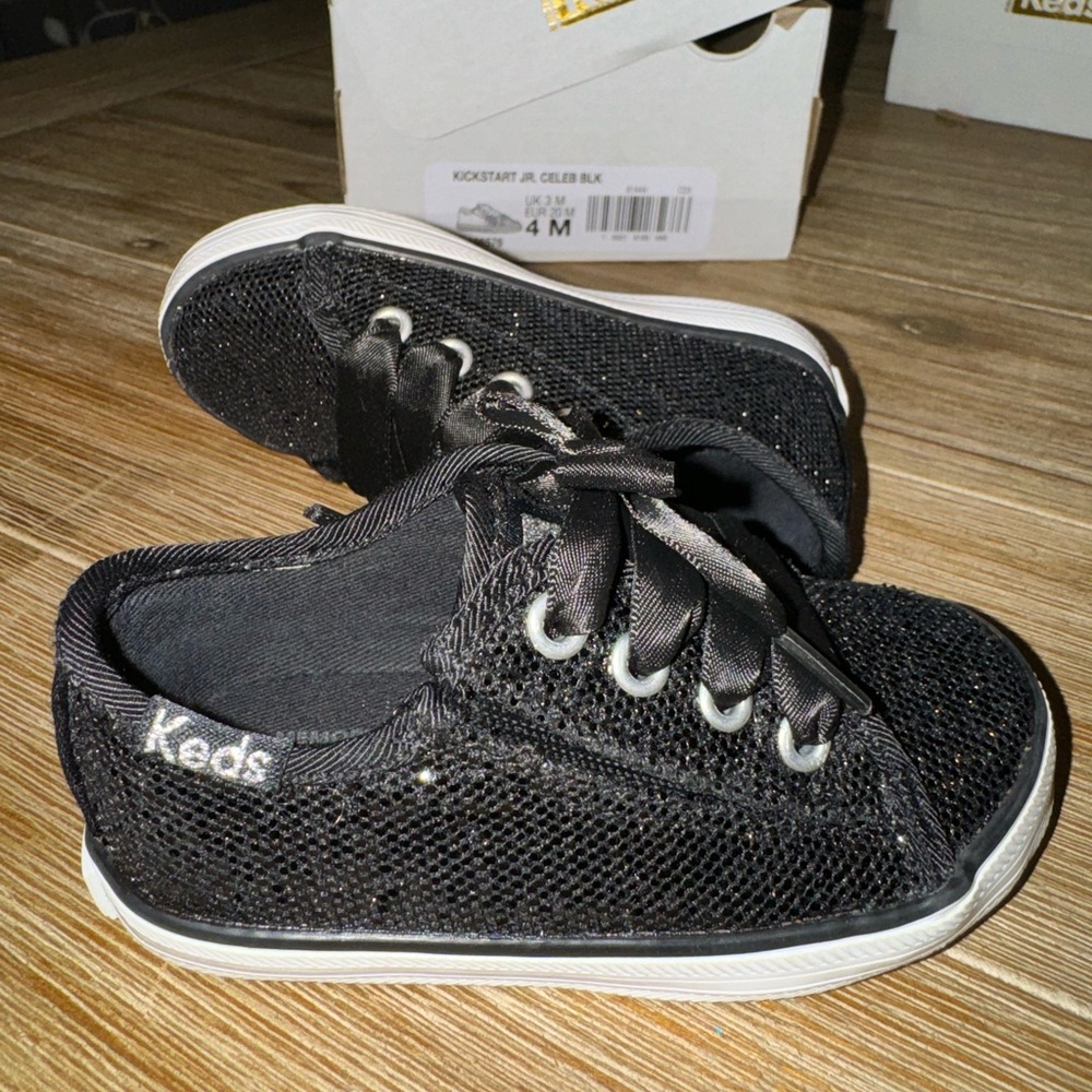 KICKSTART JR CELEB BLACK SPARKLY KEDS